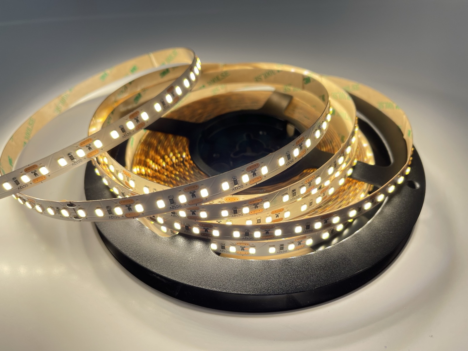 LED pásek Q 100021 3528 4000K IP20 10cm